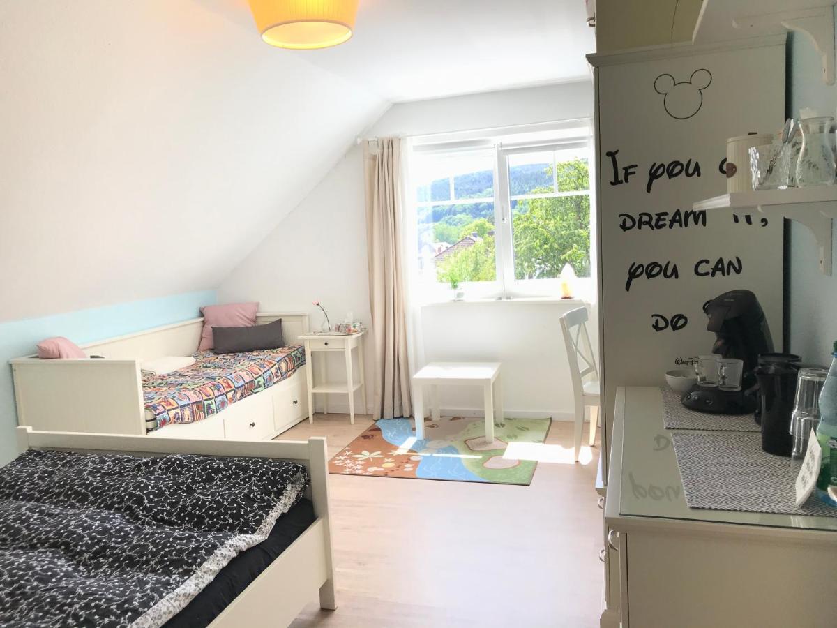 Campbell`s Ridge - Familienzimmer im Kurviertel von Bad Orb Exterior foto